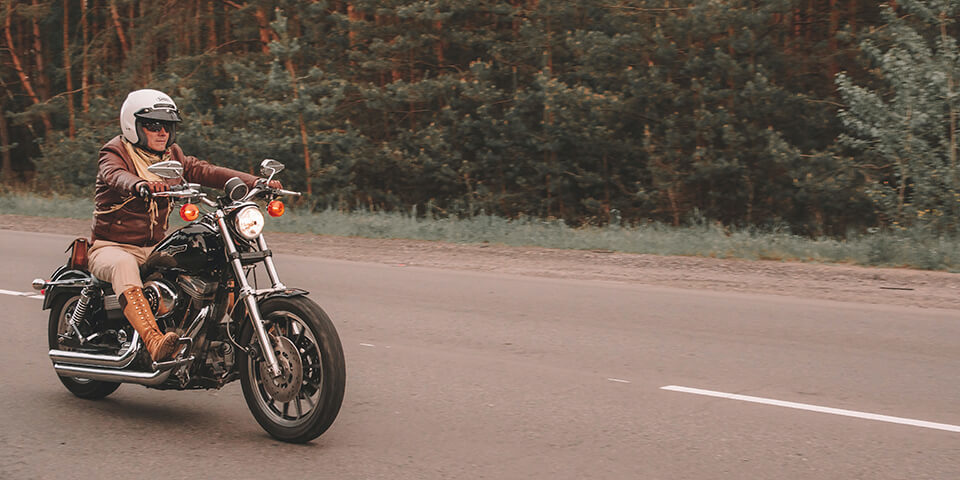 機車貸款銀行和當舖機車借錢哪個好?告訴你用機車貸款該找誰!