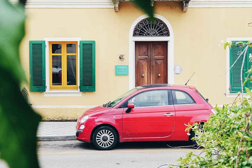 哪裡的汽車貸款利率比較低?除了利率還有這3點也很重要!