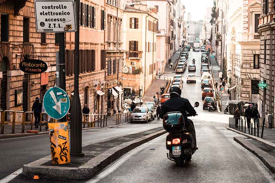 雲林當舖機車融資貸款好過嗎?機車貸款融資這些地方要注意!
