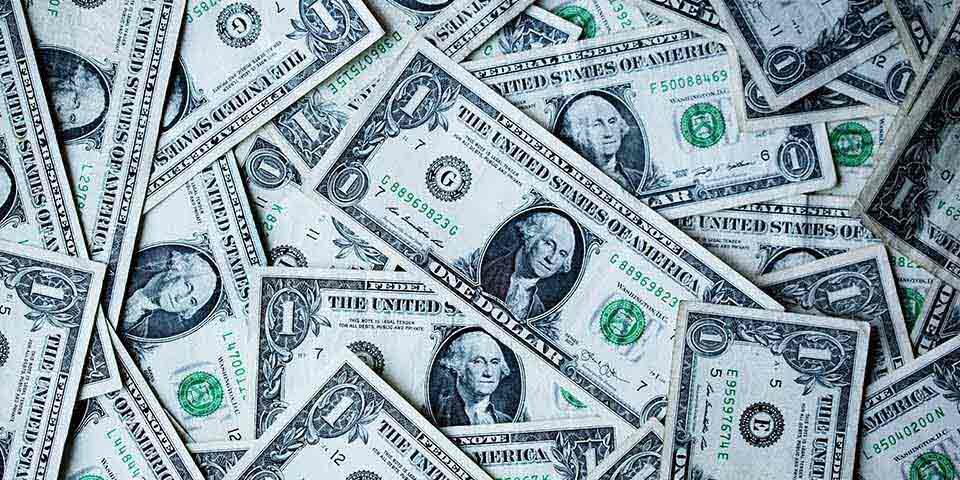 第一次到當舖,通常會不知道他們的規定是否合法,所以在借錢之前可以先了解合法當舖條件有哪些,利息算法怎樣才合乎規定,當持當人心裡有基本的一個標準,不但能保障自己的權利,在心理層面上也會比較放心。想知道合法當鋪需要具備的條件,就跟著我們繼續看下去。