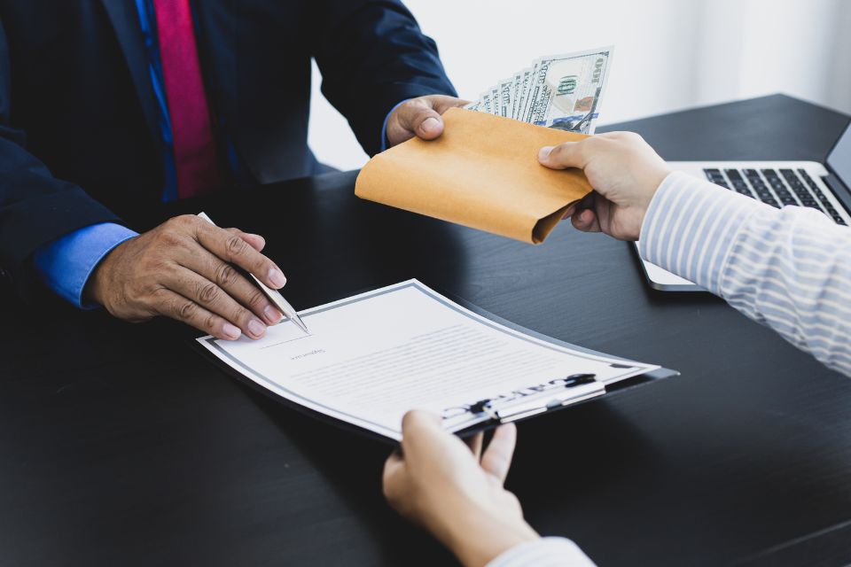 當鋪代償好嗎?代償當舖借款的注意事項你一定要知道!